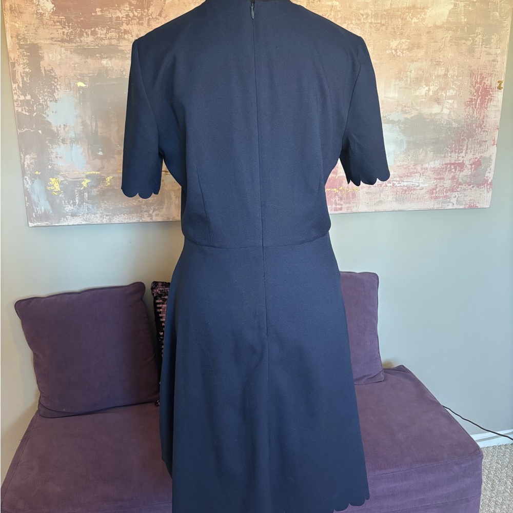 Banana Republic Midi‎ Short Sleeve Dress in Navy Blue with Stylish Design Size 6 - Picture 4 of 11